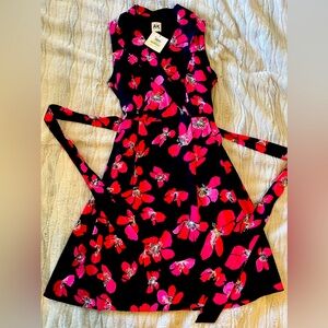 Anne Klein Women's Navy and Pink Floral Print Wrap Dress Size 4 BNWT